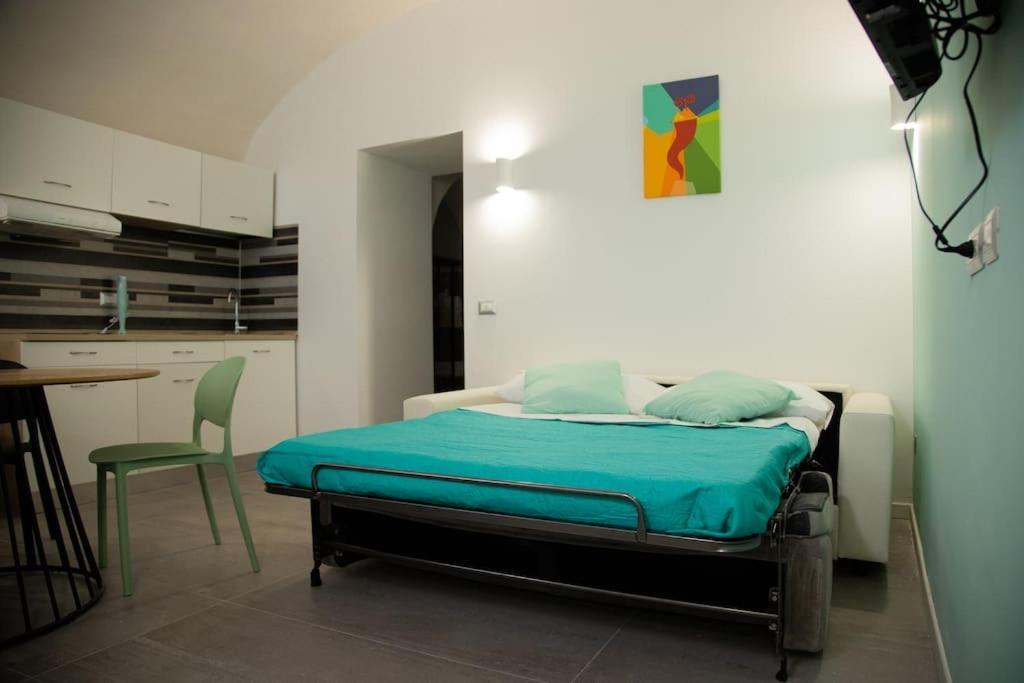 Intero Alloggio - Chiaia Napoli Esterno foto
