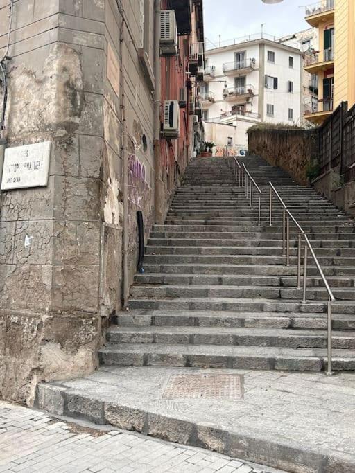 Intero Alloggio - Chiaia Napoli Esterno foto