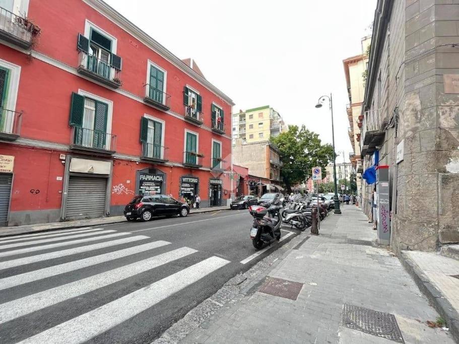 Intero Alloggio - Chiaia Napoli Esterno foto